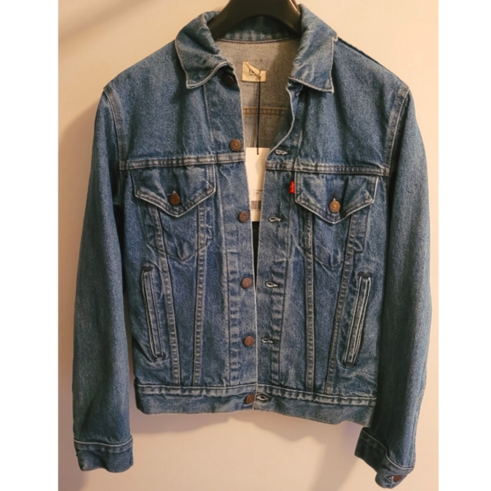 90's Levi's Jean jacket
